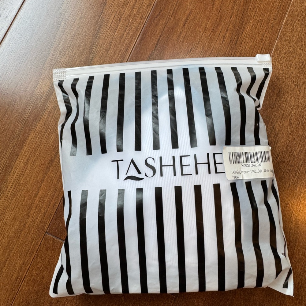 NWT TASHEHE Blue and White Ribbed Thong Bikini - Picture 15 of 16